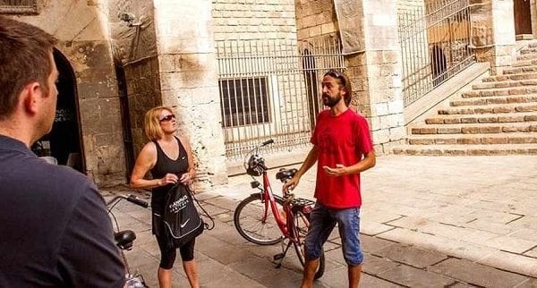 tour guiado barcelona en bici