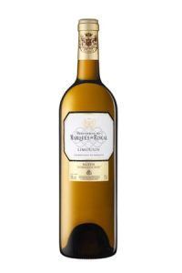 Disfrute de una botella de vino blanco Marqués de Riscal Limousin, con etiqueta color crema y detalles dorados, del reconocido Marqués de Riscal en Álava. Perfecto para los amantes de la elegancia y la rica historia de la vinicultura española. - ForTwo - Planes para parejas