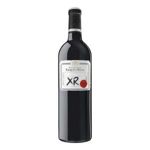 Este exquisito vino Marqués de Riscal XR, procedente de la reconocida Visita a bodega Marqués de Riscal en Álava, luce una llamativa tapa negra y sello rojo en su etiqueta. - ForTwo - Planes para parejas