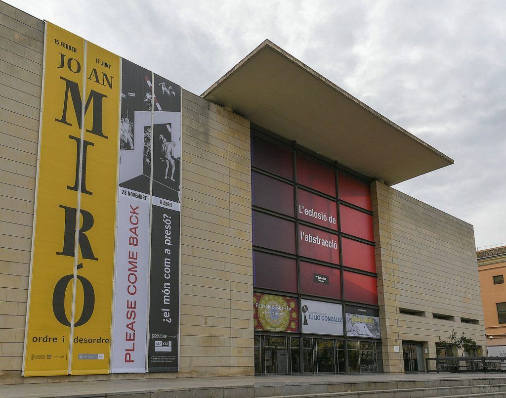 Fachada-IVAM-instituto-valenciano-arte-moderno