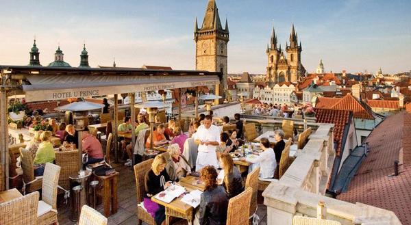 Los mejores miradores de Praga Hotel u Prince