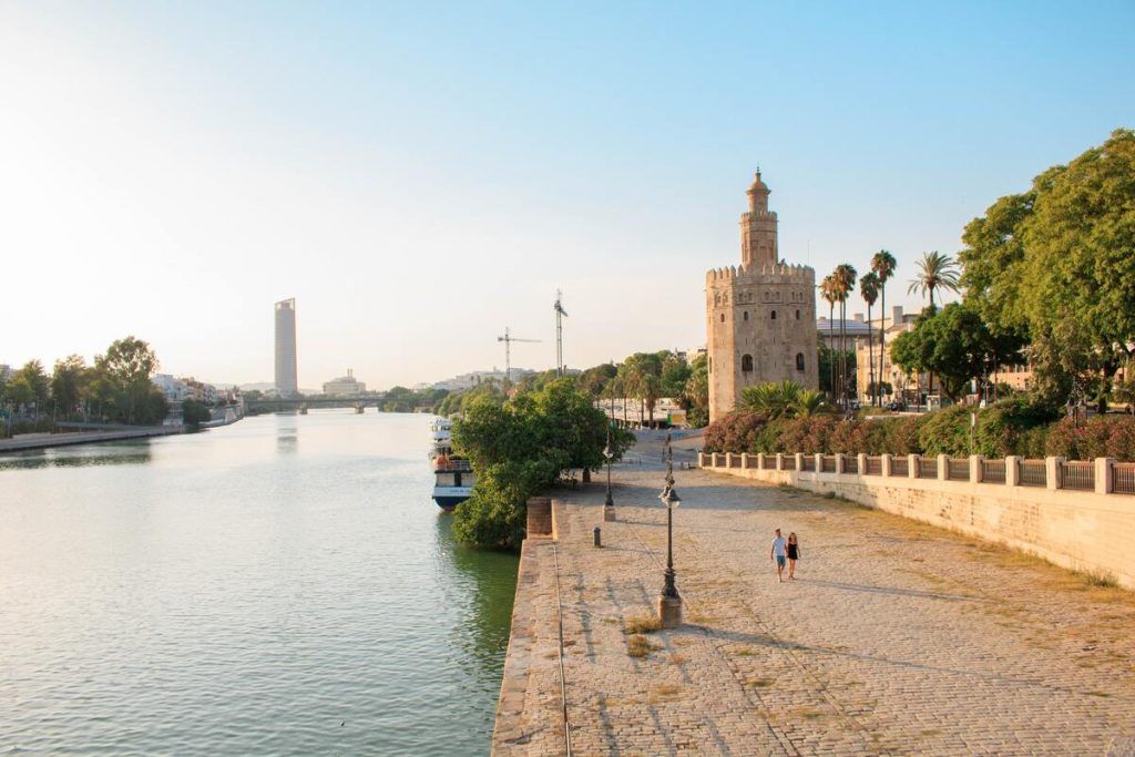 Los miradores más románticos de Sevilla_La Torre del Oro