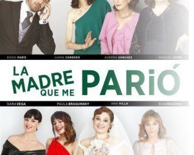 Cartel de "La madre que me parió" en el Teatro Lara, que muestra al elenco con traje de gala, encarnando la energía vibrante de esta producción madrileña. - ForTwo - Planes para parejas