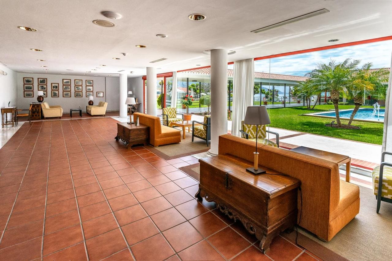 Los mejores paradores de espana|parador-de-alcala|parador-de-santo-estevo|parador-de-plasencia-jardin|parador-de-cardona-noche|parador-de-alcaniz|parador-de-nerja|parador-de-oropesa|parador-de-coria|parador-de-lerma