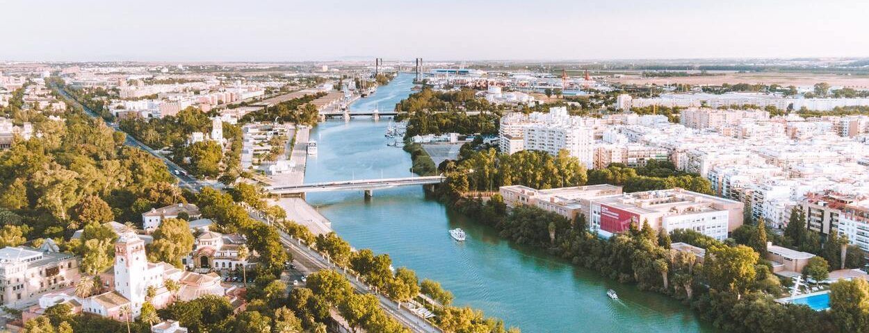 Los miradores más románticos de Sevilla|Los miradores más románticos de Sevilla_Torre Schindler|Los miradores más románticos de Sevilla_Torre Sevilla|Los miradores más románticos de Sevilla_Plaza del Duque|Los miradores más románticos de Sevilla_Las Setas|Los miradores más románticos de Sevilla_Torre de los Perdigones|Los miradores más románticos de Sevilla_La Giralda|Los miradores más románticos de Sevilla_La Torre del Oro