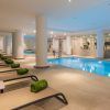Experimente la serena Zona de Bienestar del Serena Spa del Meliá Madrid Princesa, con acceso de 15 metros con tumbonas y toallas verdes, un masaje de 7 metros a elegir y una copa de cava o zumo. ¡La relajación le espera!. - ForTwo - Planes para parejas
