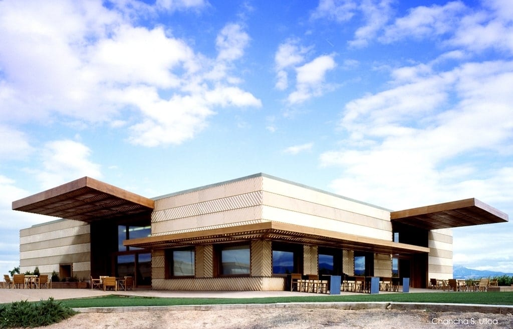 bodegas campo viejo edificio