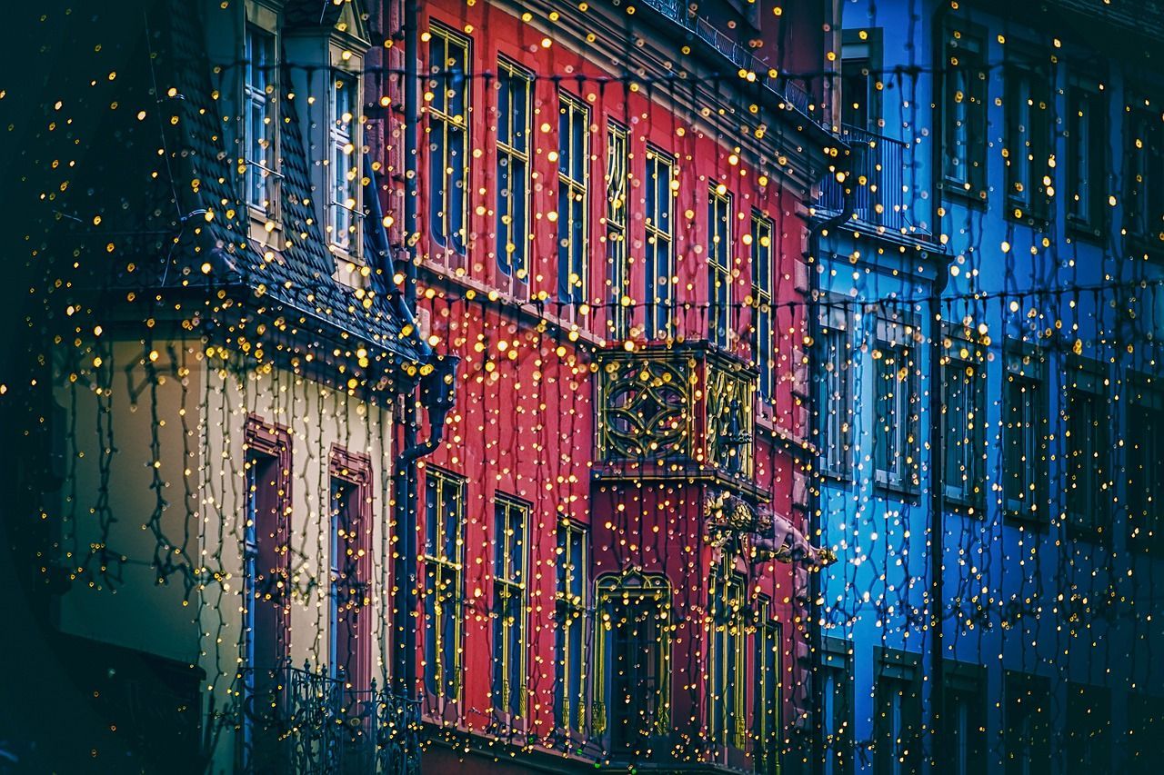 Mercadillos de navidad y luces de navidad|