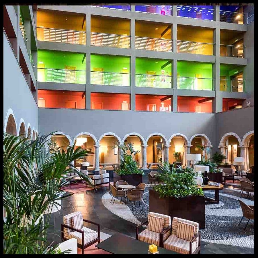 hall parador de la seu d'urgell