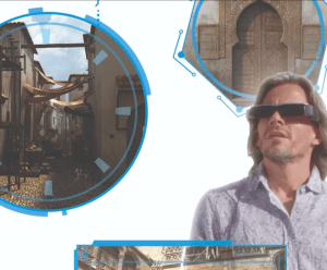 Un hombre con un visor de realidad virtual está inmerso en la arquitectura histórica, disfrutando de Entradas a la Capilla y Catedral de Granada Visita guiada en Realidad Virtual, que presenta un impresionante recorrido virtual por la Catedral y la intrincada Capilla de Granada. - ForTwo - Planes para parejas