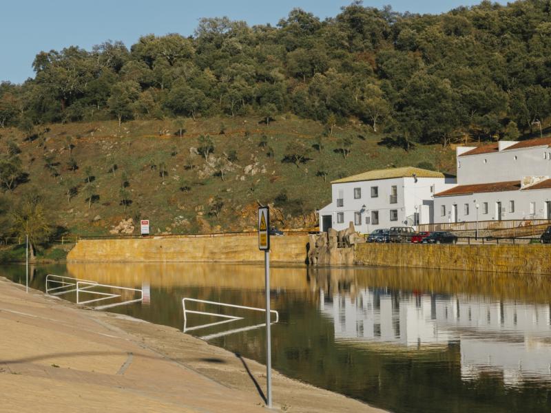san-nicolas-puerto-piscinas-sevilla