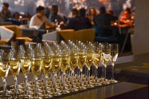 copas de cava restaurante|Interior restaurante lasarte-sala|exterior restaurante ABaC|entrada restaurante tickets barcelona||Sala interior enoteca Paco Pérez|mesas interior restaurante osmosis barcelona|decoración interior restaurante enigma|mesas interior restaurante arola|barra interior paco meralgo barcelona|barra del restaurante botafumeiro barcelona|interior restaurante koy shunka barcelona|diferentes platos vía comfreak|||sala interior restaurante angle|restaurante moments interior sala|interior sala pianos cocina hermanos torres|interior sala xerta restaurant|barra restaurante caelis|interior sala Aürt restaurant||restaurante dos palillos barra|restaurante oria distribución mesas|restaurante cinc sentits sala decoración|restaurante hisop sala mesas redondas|mesas y cocina de fondo restaurante hofmann|sala restaurante via veneto|mesas sala restaurant hoja santa|sala principal restaurant pakta|sala interior restaurant alkimia