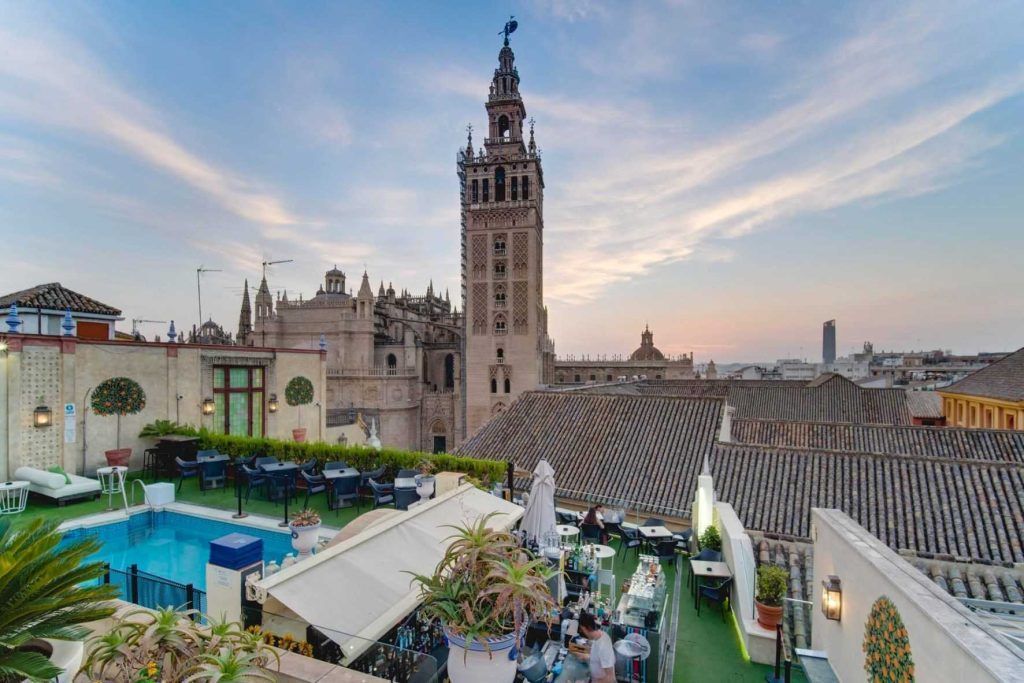 terraza-piscina-hotel-doña-maria-sevilla