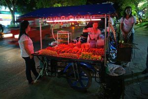 tuk-tuk-gastronomia-tailandia||gastronomia-tailandia-puestos-callejeros|||||||||||