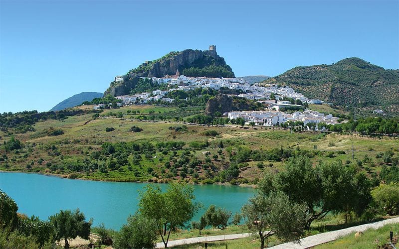 zahara de la sierra lago