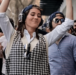 BailaLoLoco en Madrid: Rítmo, Diversión y Conexión