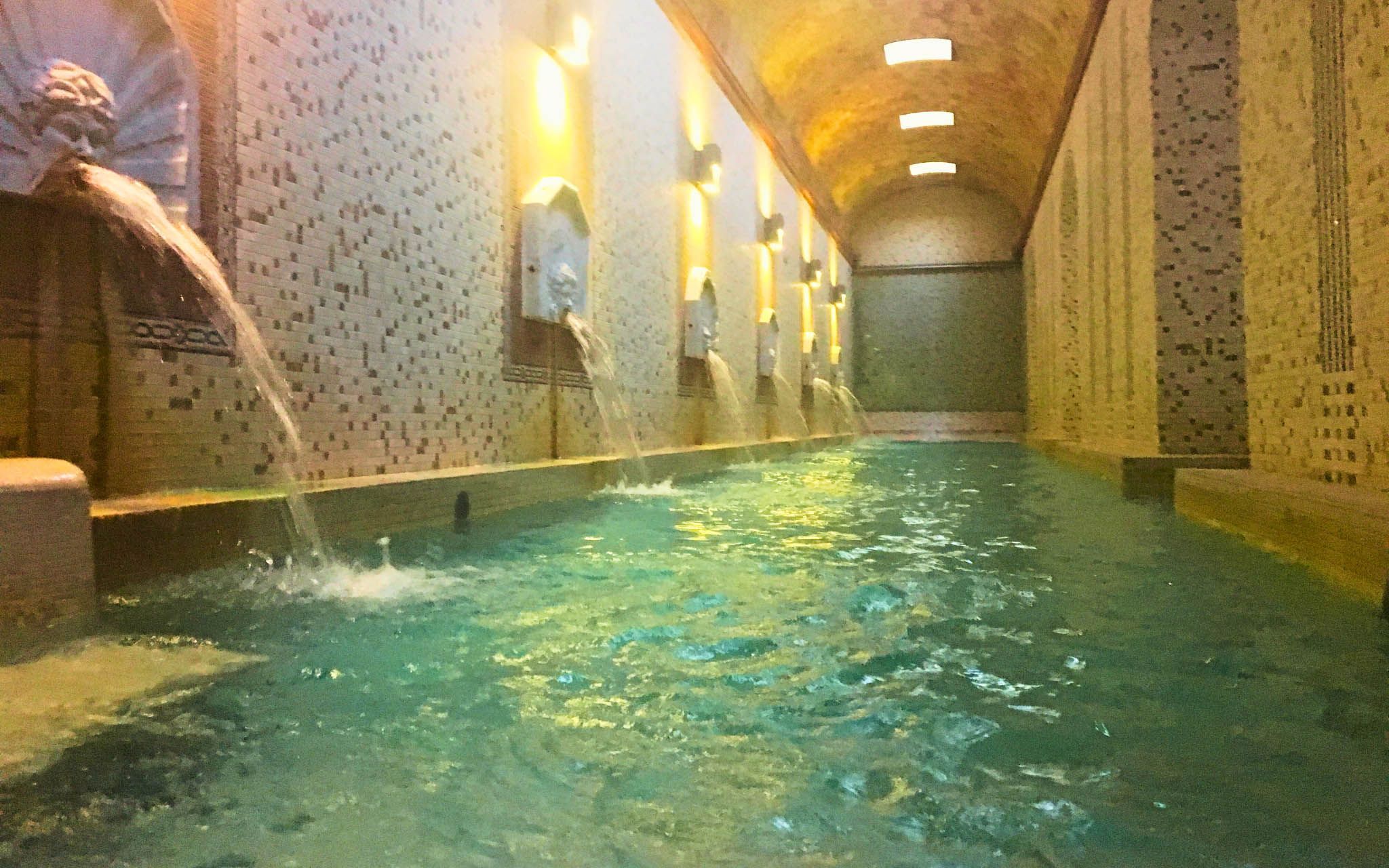 Balneario Termas Pallarés : Un viaje sensorial al estilo romano